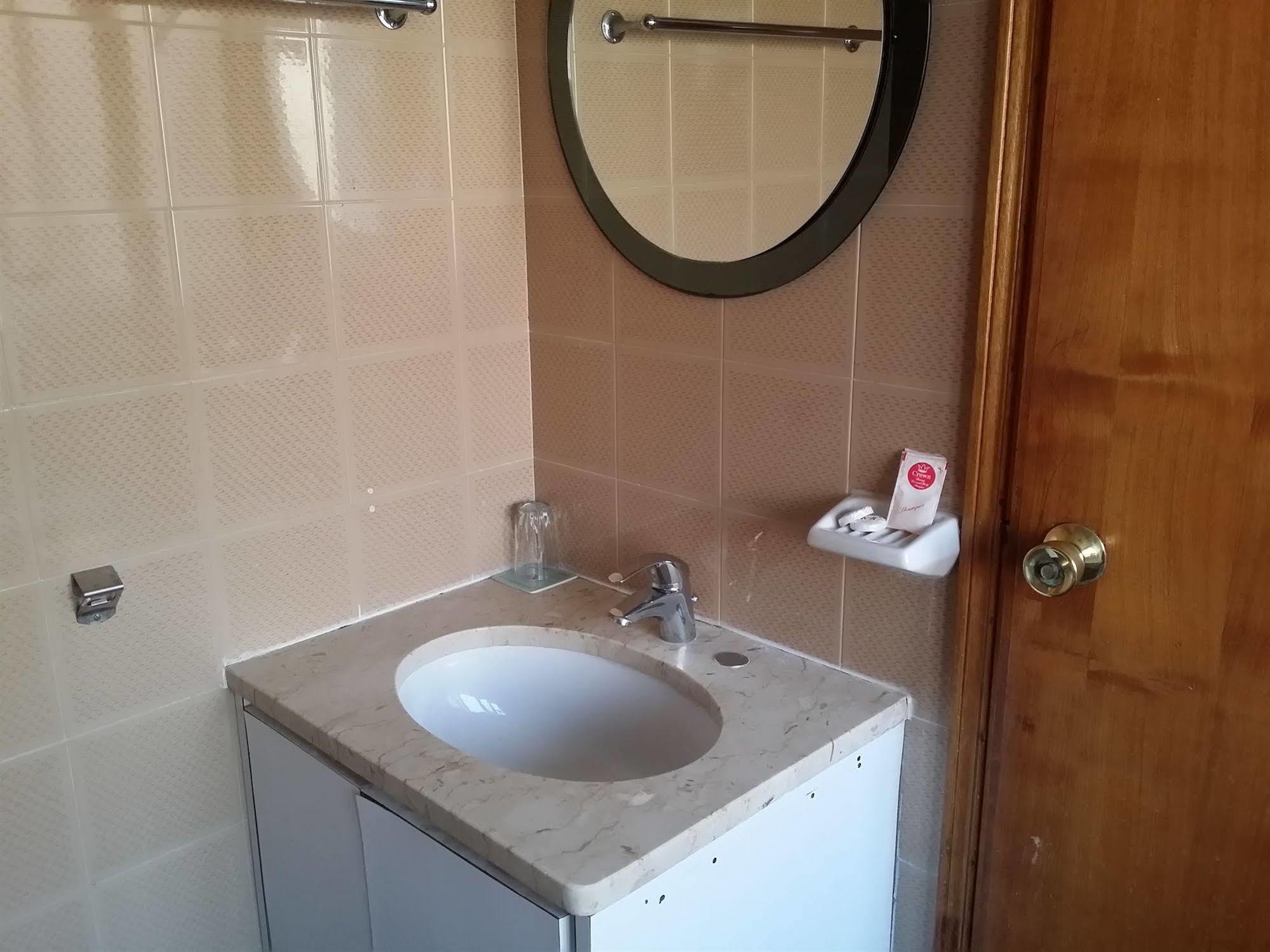 Atlas Hotel Manama Zewnętrze zdjęcie