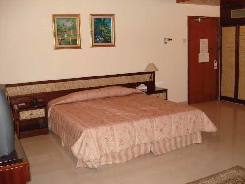 Atlas Hotel Manama Zewnętrze zdjęcie